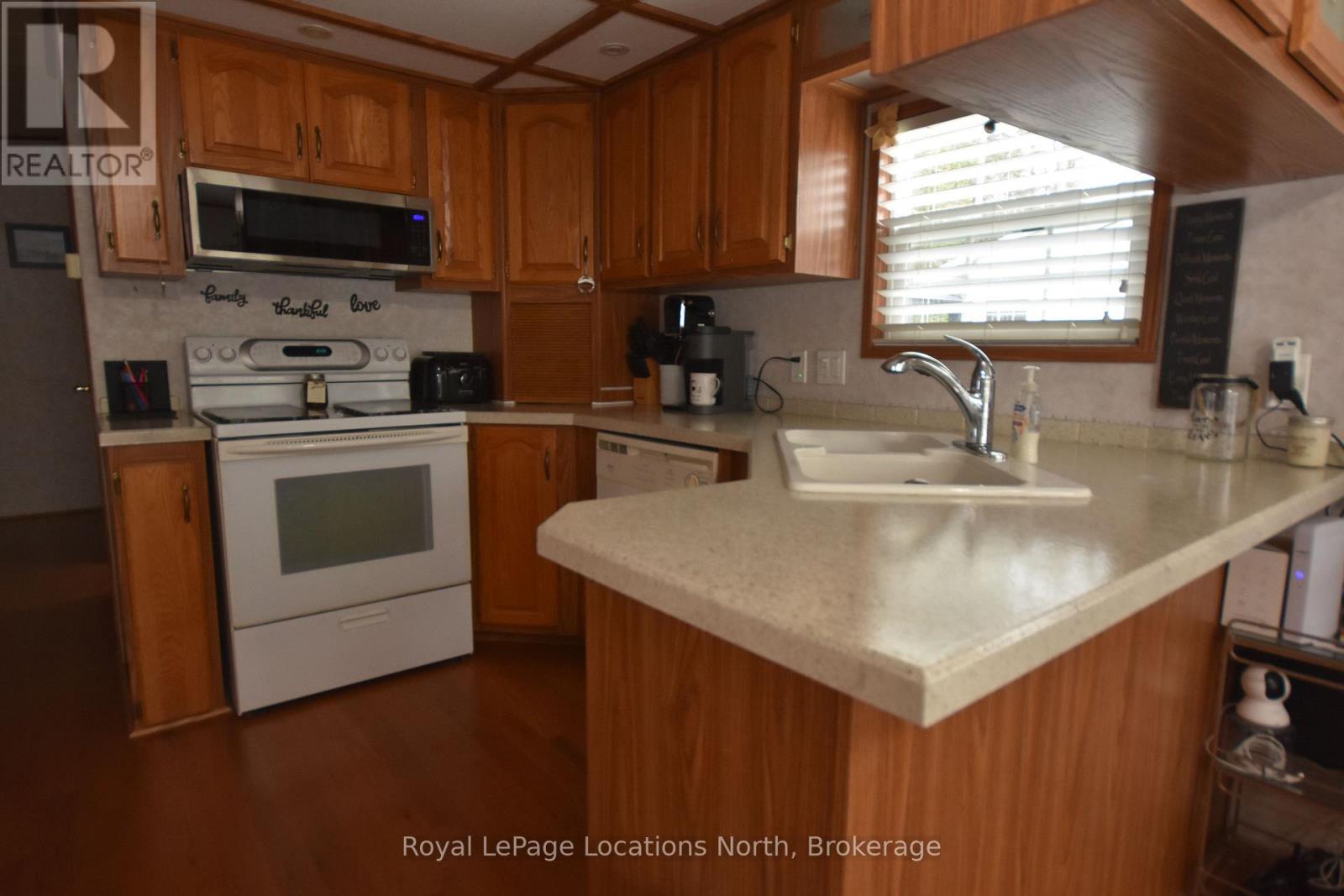 20 Topaz Street W, Wasaga Beach, Ontario  L9Z 1X7 - Photo 26 - S13092532
