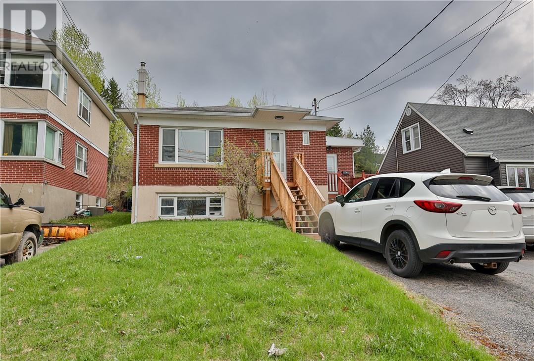 401 York Street, Sudbury, Ontario  P3e 2a8 - Photo 1 - 2127207