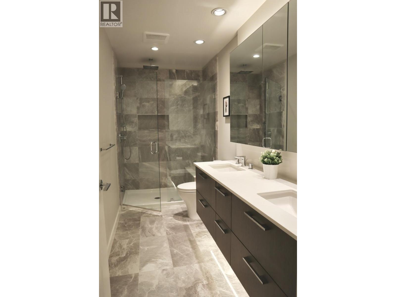 105 5687 Gray Avenue, Vancouver, British Columbia  V6S 0K7 - Photo 5 - R3124663