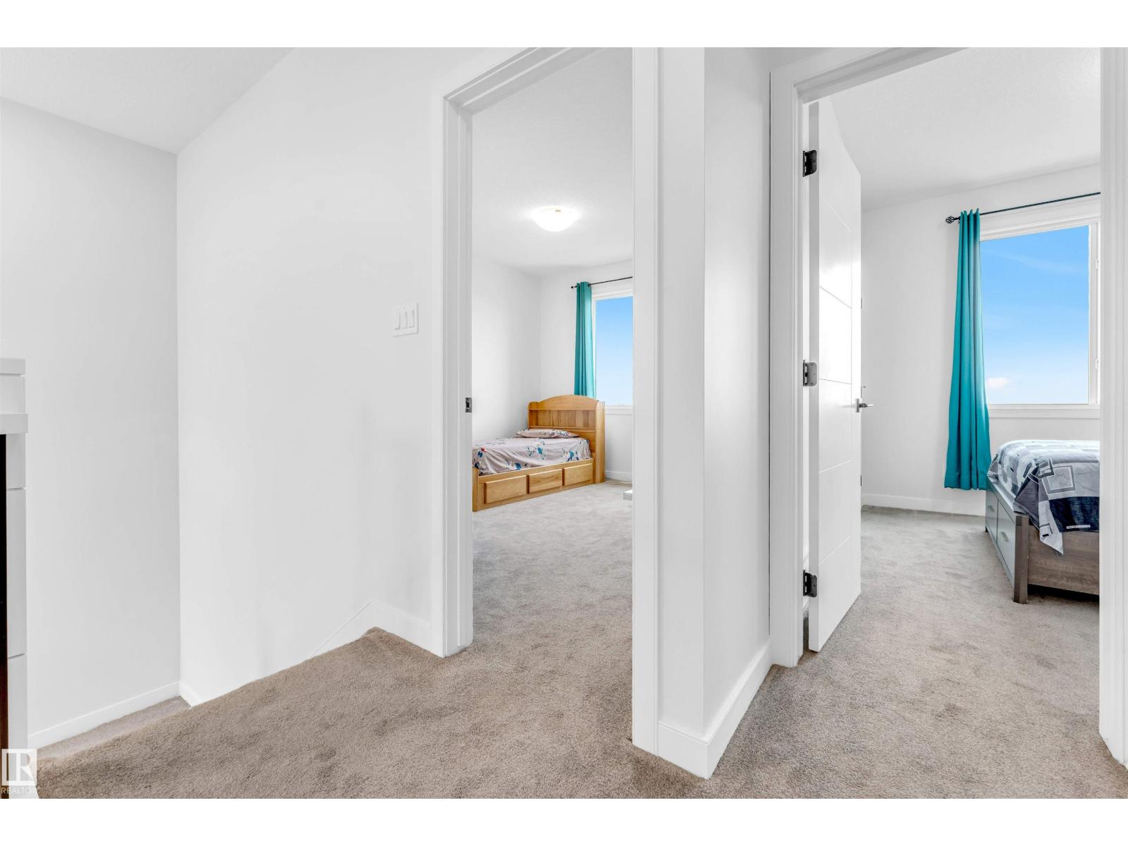 4708 177 Av Nw, Edmonton, Alberta  T5Y 4G4 - Photo 2 - E4488492