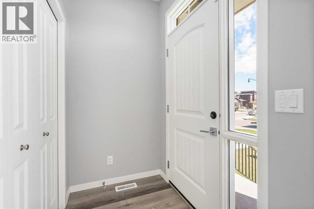 109 Dawson Drive, Chestermere, Alberta  T1X 1Z8 - Photo 3 - A2311173