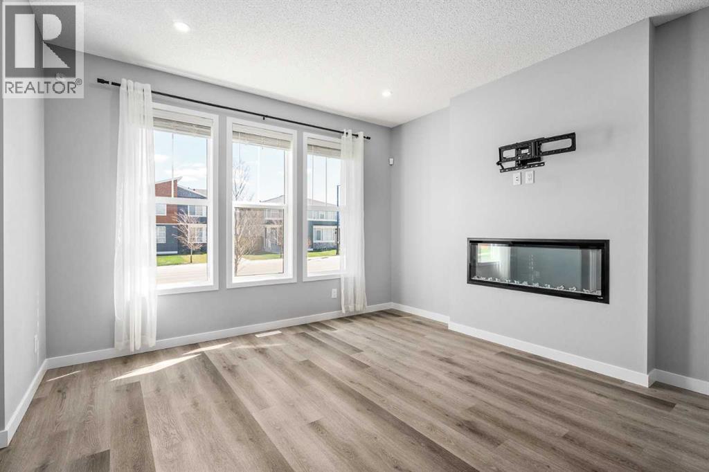 109 Dawson Drive, Chestermere, Alberta  T1X 1Z8 - Photo 5 - A2311173
