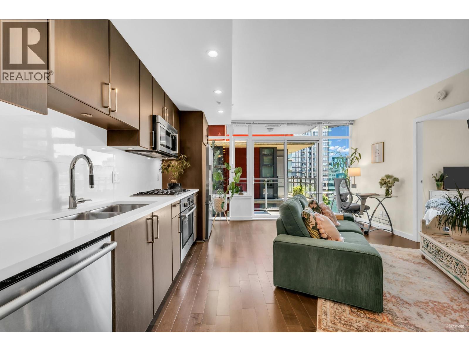 610 88 W 1st Avenue, Vancouver, British Columbia  V5Y 0K2 - Photo 3 - R3124615