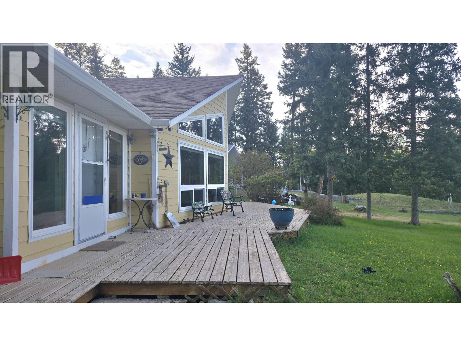 5328 Kallum Drive, 108 Mile Ranch, British Columbia  V0K 2Z0 - Photo 9 - R3124313