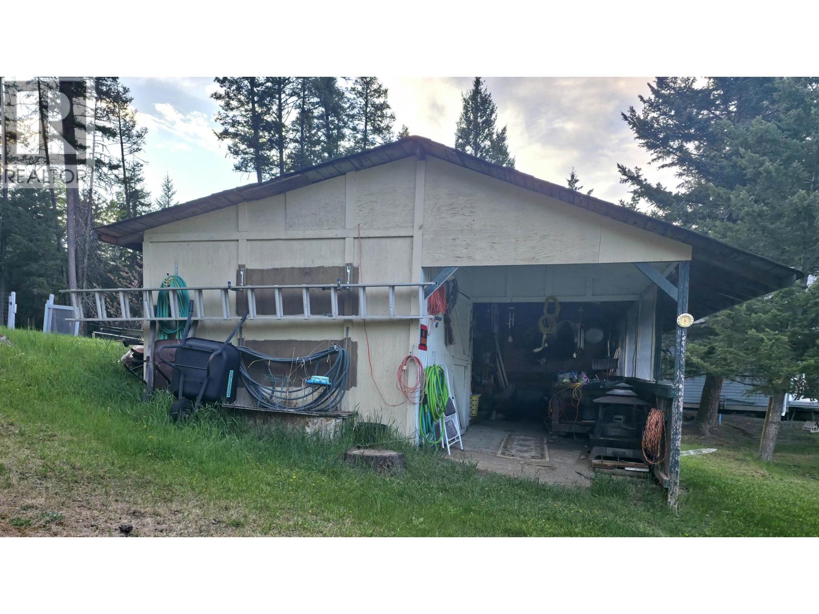 5328 Kallum Drive, 108 Mile Ranch, British Columbia  V0K 2Z0 - Photo 35 - R3124313