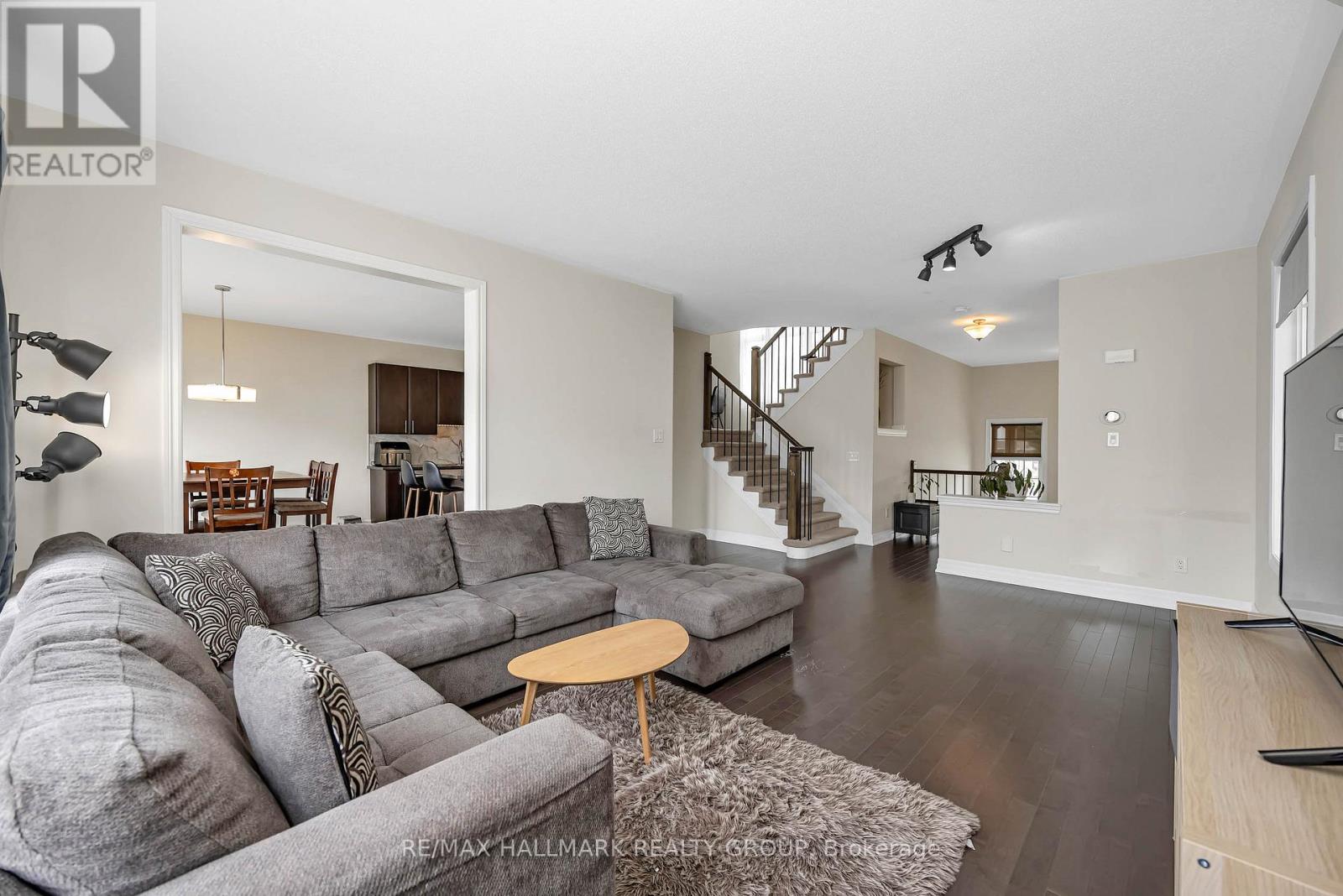 3718 Riverbreeze Street, Ottawa, Ontario  K2J 0S1 - Photo 11 - X13141264
