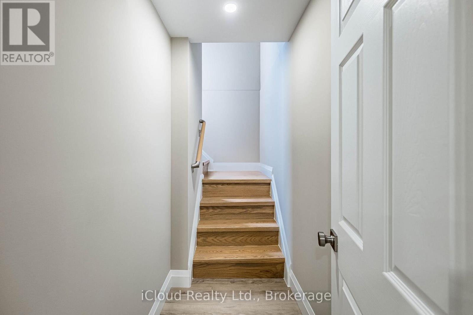 1195 Stanley Drive, Burlington, Ontario L7P 2K9 - Photo 26 - W13137472