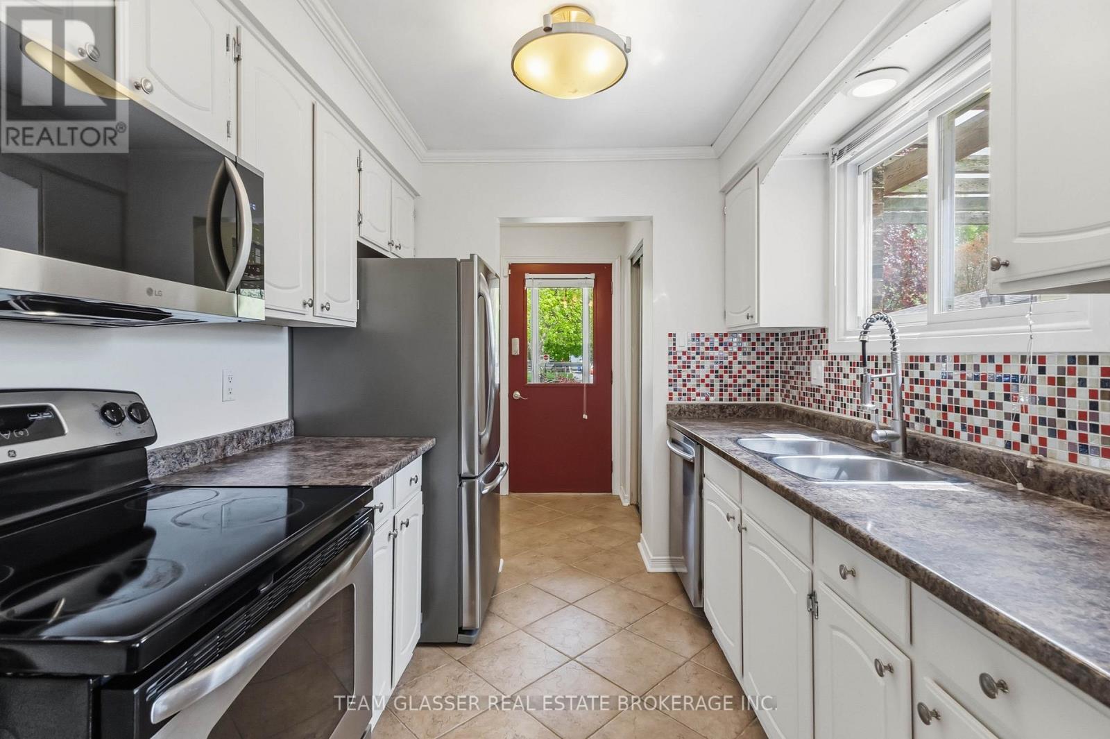 21 Goodman Drive, London South, Ontario  N5Z 4G9 - Photo 24 - X13134176