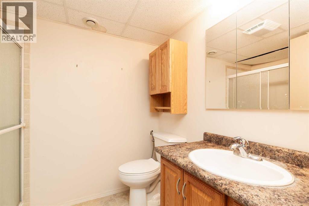 52 Trent Road W, Lethbridge, Alberta  T1K 4N3 - Photo 22 - A2310362