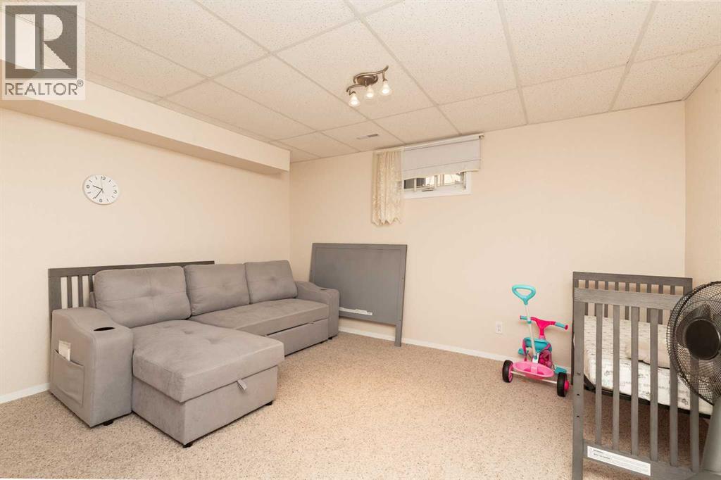 52 Trent Road W, Lethbridge, Alberta  T1K 4N3 - Photo 17 - A2310362