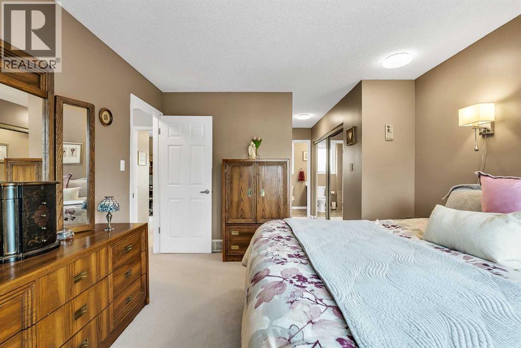 288 Deer Run Crescent SE, Calgary, Alberta  T2J 5N5 - Photo 23 - A2309641