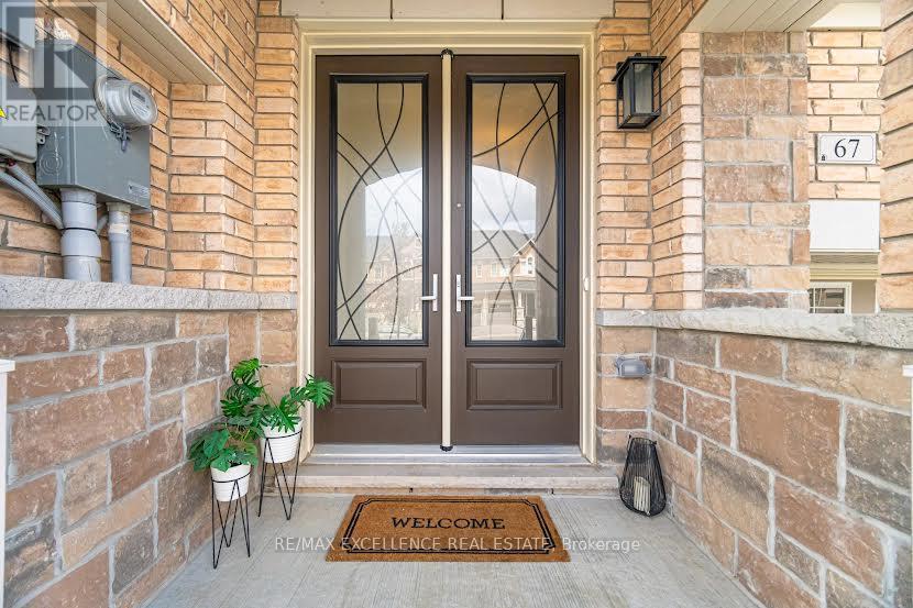 67 Drizzel Crescent, Richmond Hill, Ontario  L4E 1G8 - Photo 5 - N13077516
