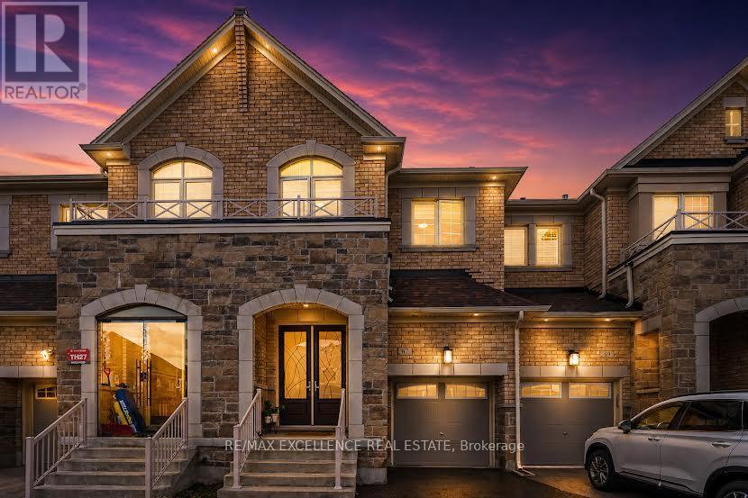 67 Drizzel Crescent, Richmond Hill, Ontario  L4E 1G8 - Photo 2 - N13077516