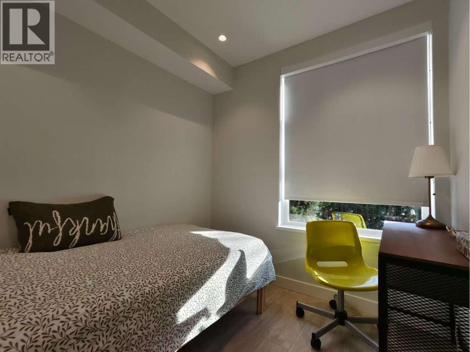 Th11 Shared 2728 Acadia Rd Road, Vancouver, British Columbia  V6T 0E5 - Photo 8 - R3124674