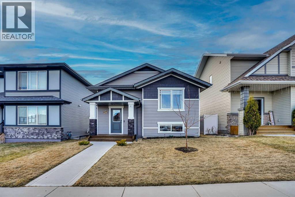 244 Thomlison Avenue, Red Deer, Alberta  T4P 3E6 - Photo 1 - A2304707