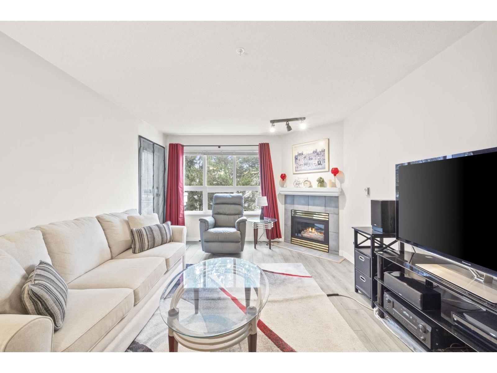 312 8068 120a Street, Surrey, British Columbia V3W 3P3 - Photo 2 - R3104899