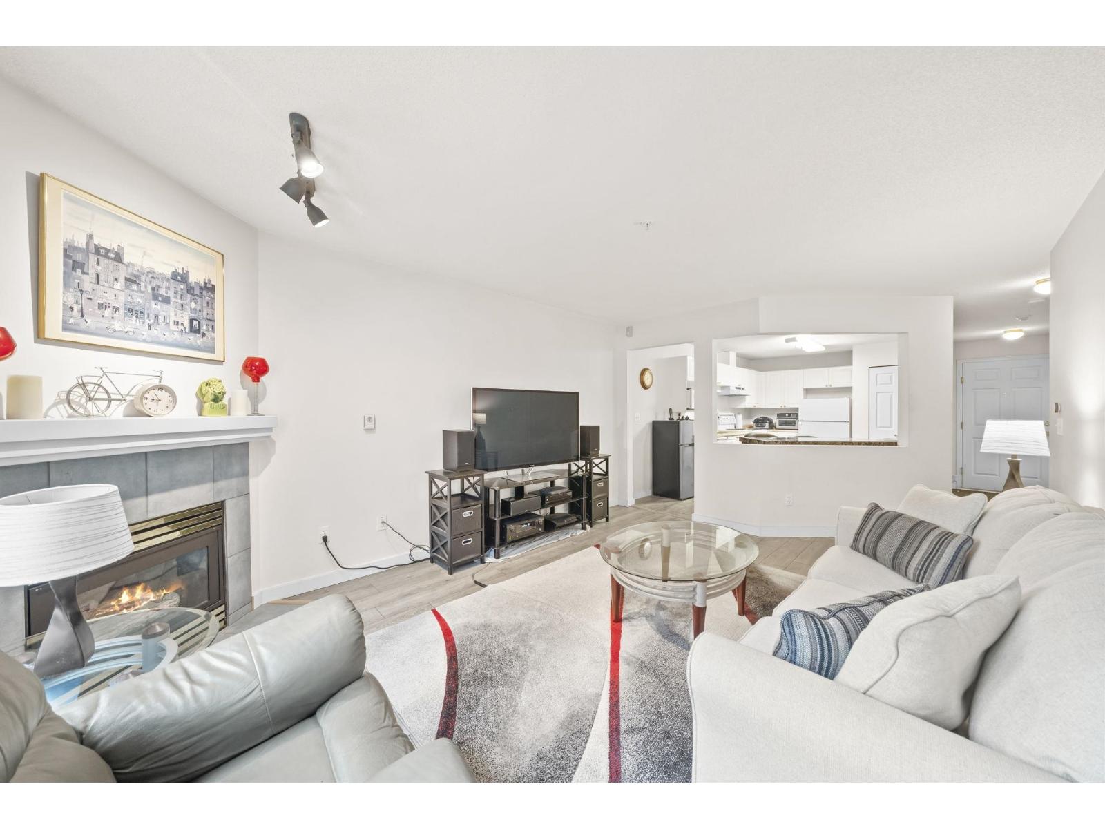 312 8068 120a Street, Surrey, British Columbia V3W 3P3 - Photo 4 - R3104899