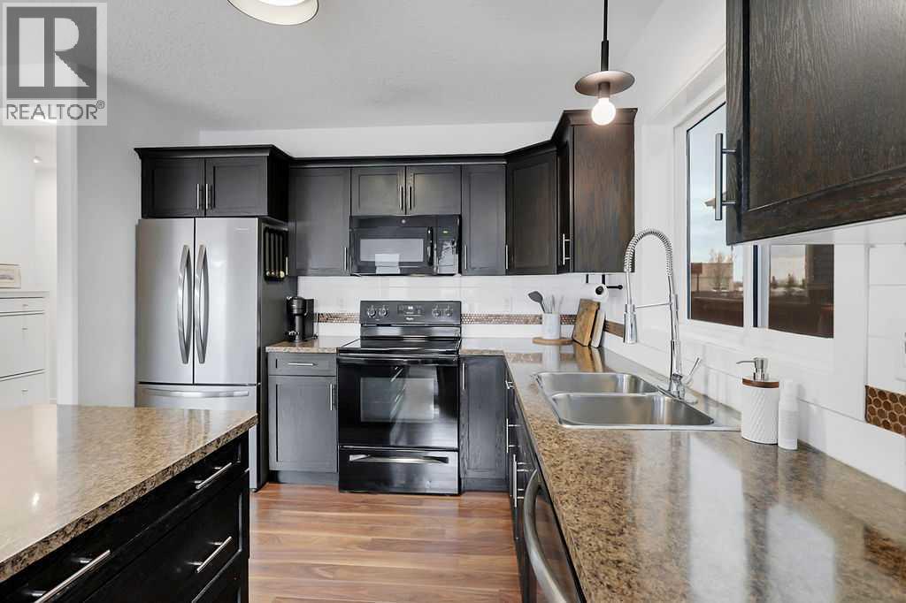 14 Cedar Square, Blackfalds, Alberta  T4M 0A1 - Photo 11 - A2308731