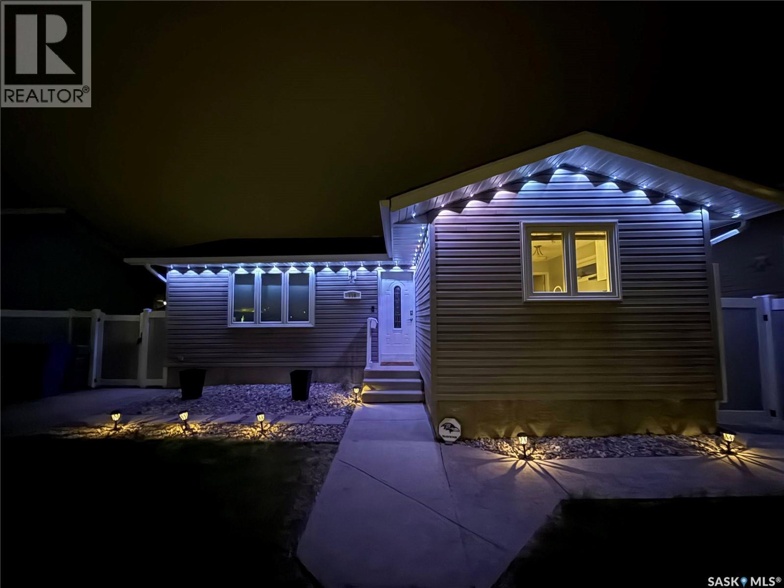 110 Paynter Crescent, Regina, Saskatchewan  S4X 1H6 - Photo 3 - SK036252