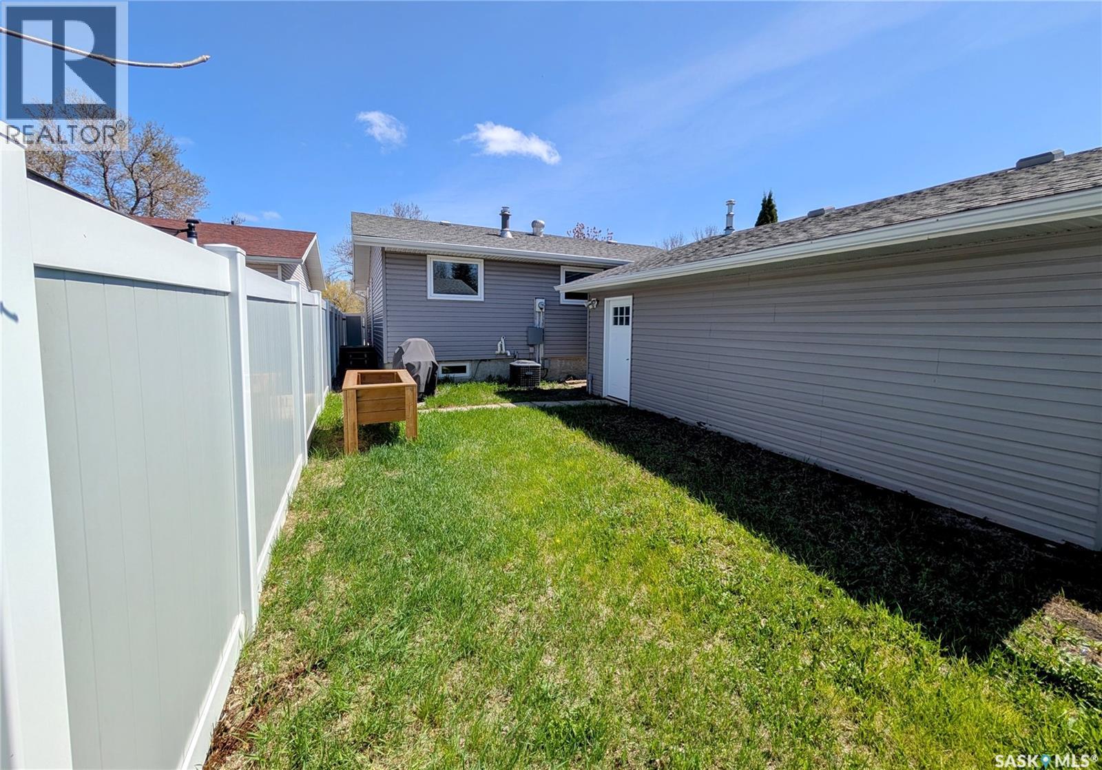 110 Paynter Crescent, Regina, Saskatchewan  S4X 1H6 - Photo 42 - SK036252