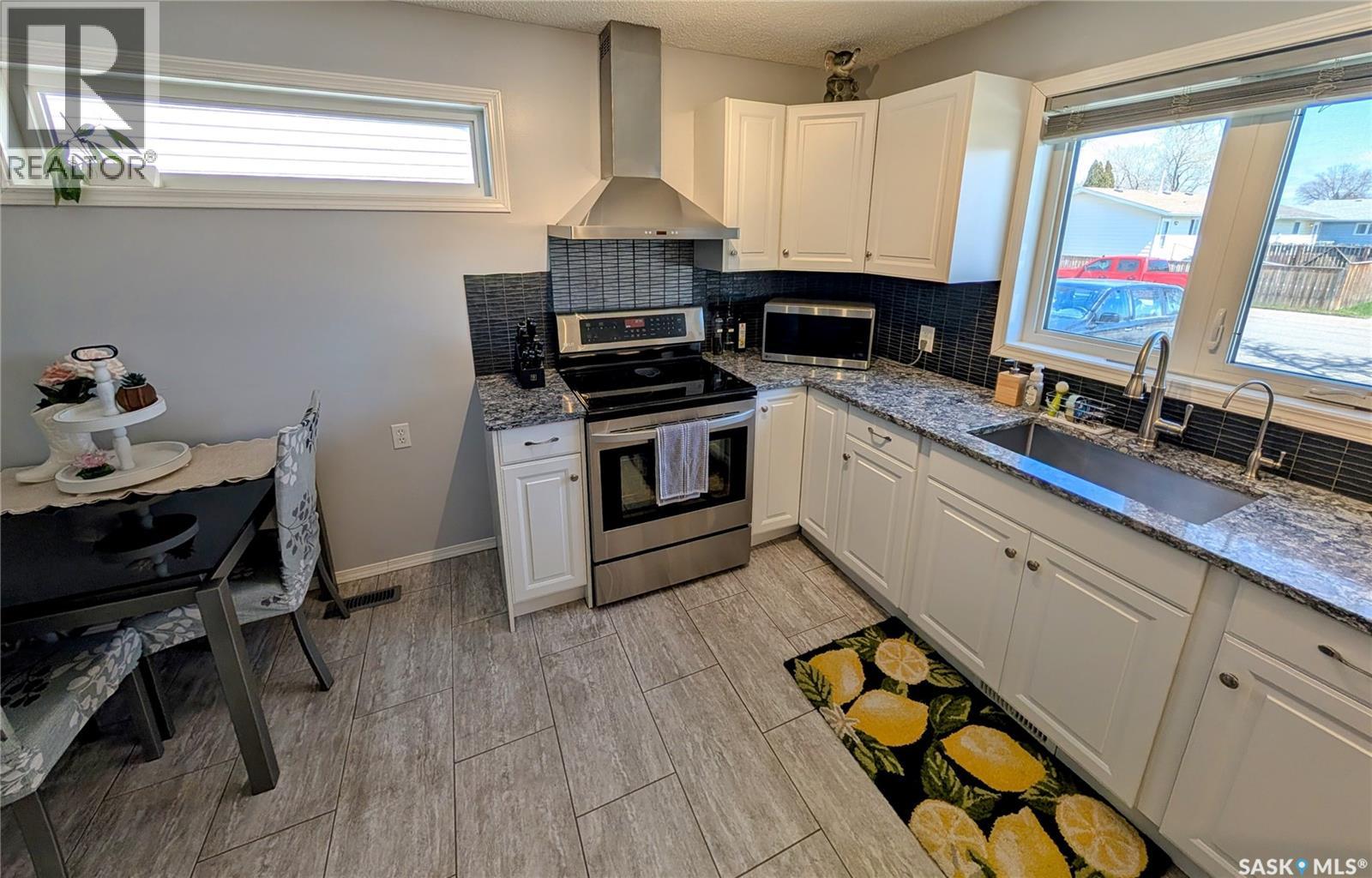 110 Paynter Crescent, Regina, Saskatchewan  S4X 1H6 - Photo 9 - SK036252