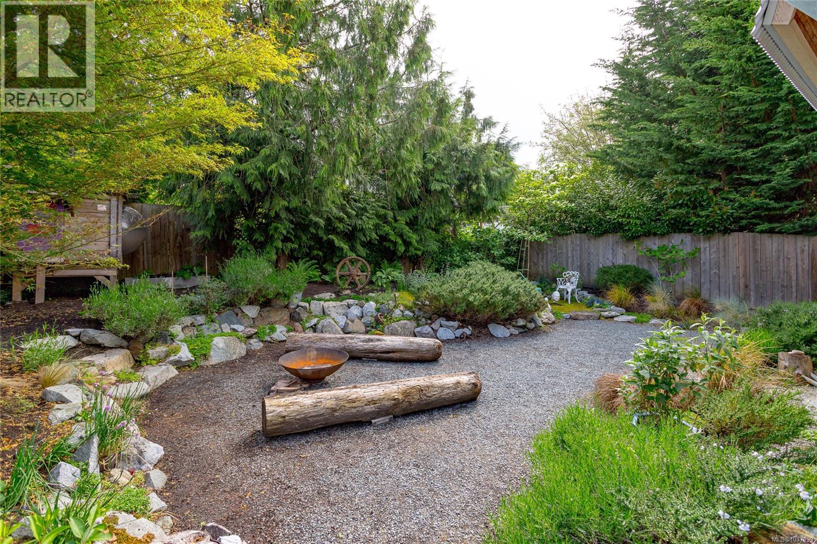1427 Walnut St, Victoria, British Columbia V8R 1Y7 - Photo 12 - 1037199