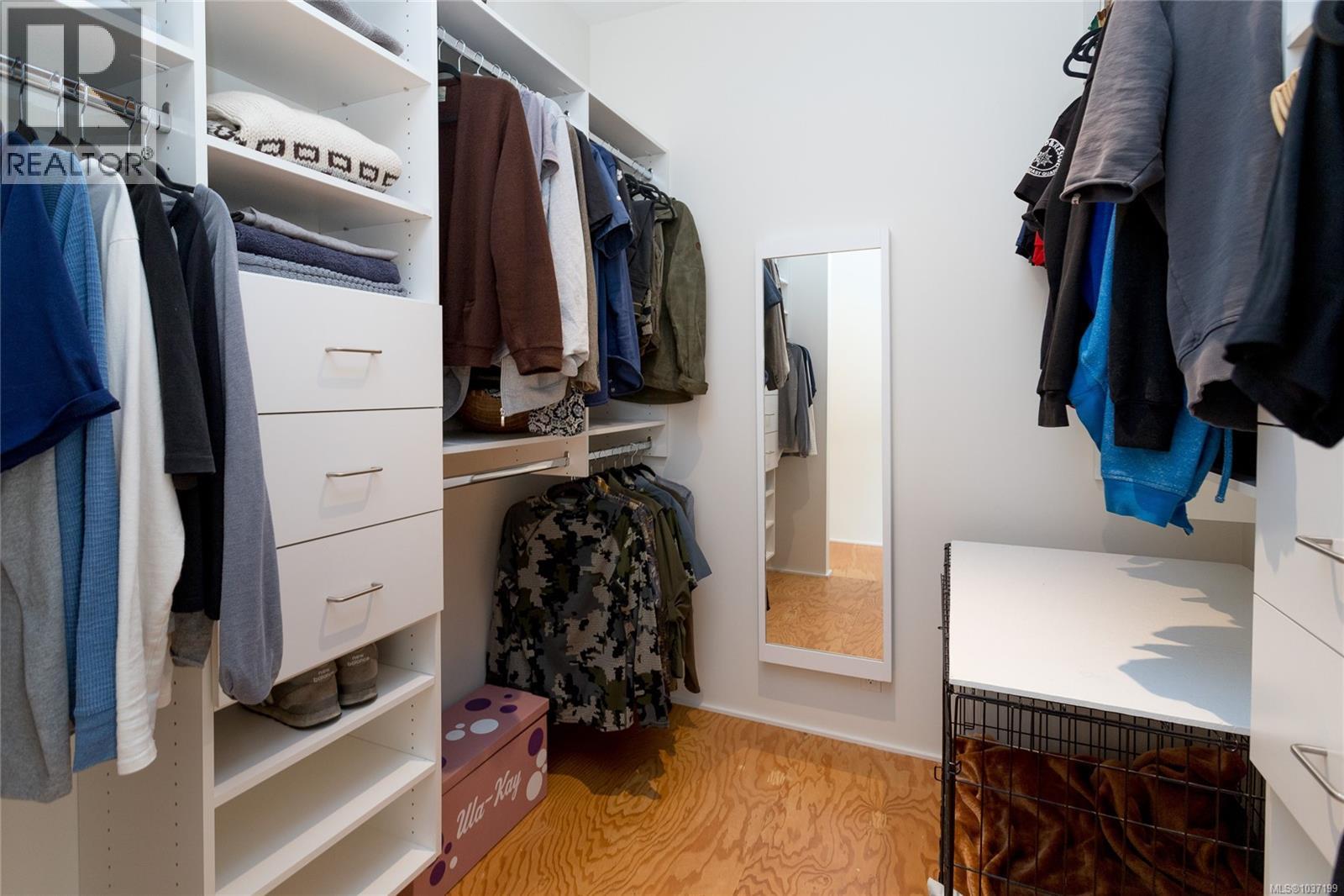 1427 Walnut St, Victoria, British Columbia V8R 1Y7 - Photo 30 - 1037199