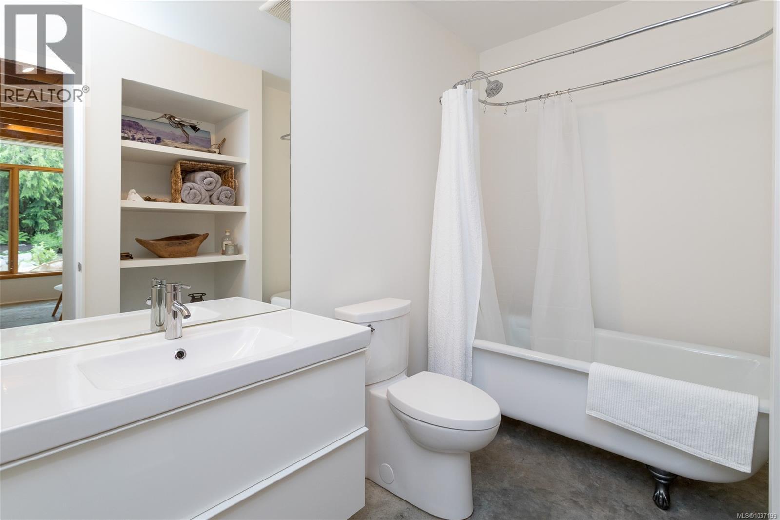 1427 Walnut St, Victoria, British Columbia V8R 1Y7 - Photo 34 - 1037199