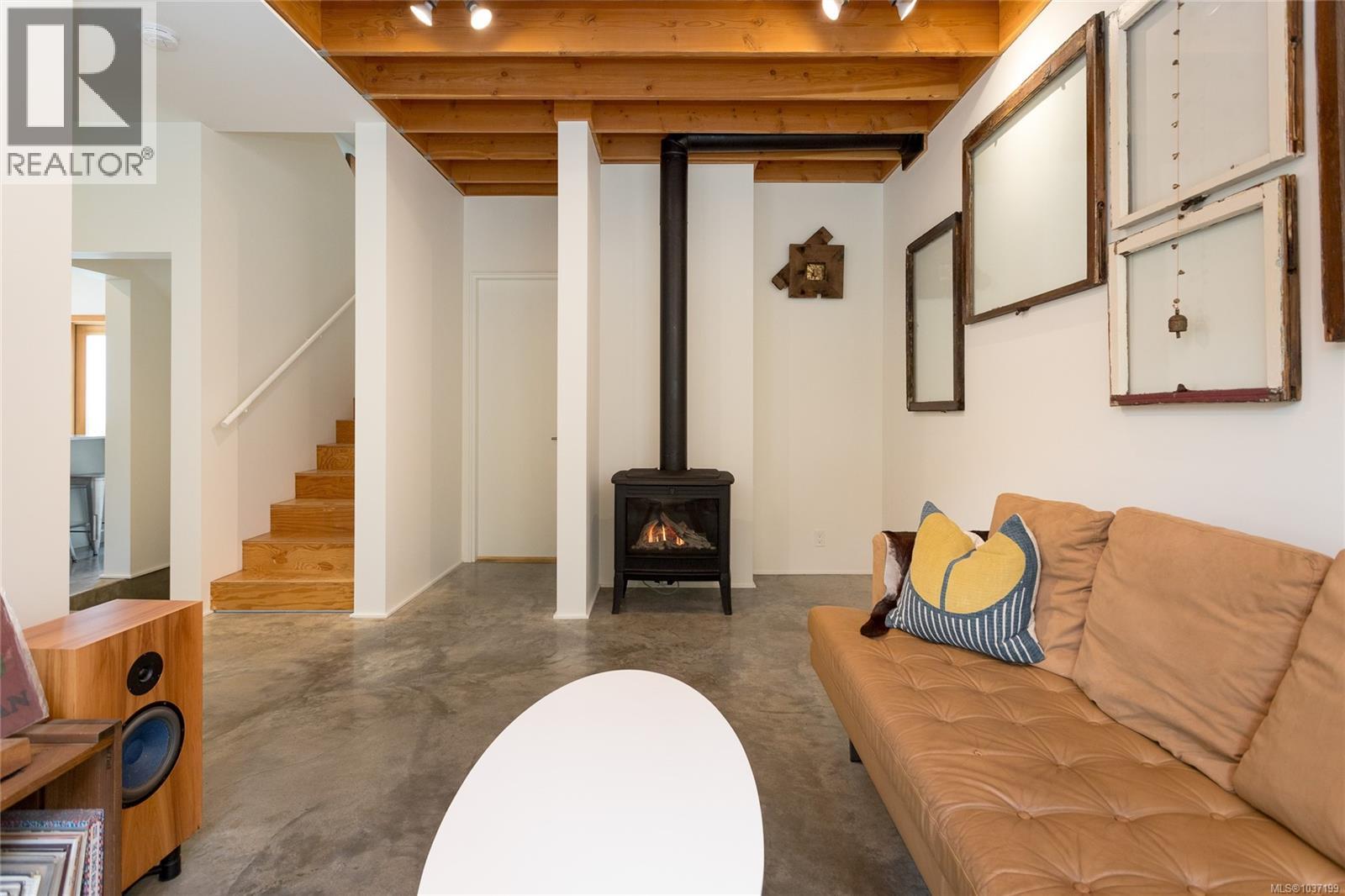 1427 Walnut St, Victoria, British Columbia V8R 1Y7 - Photo 43 - 1037199