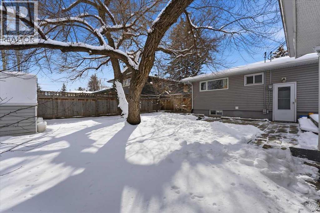 140 Waterloo Drive SW, Calgary, Alberta  T3C 3G3 - Photo 4 - A2297794
