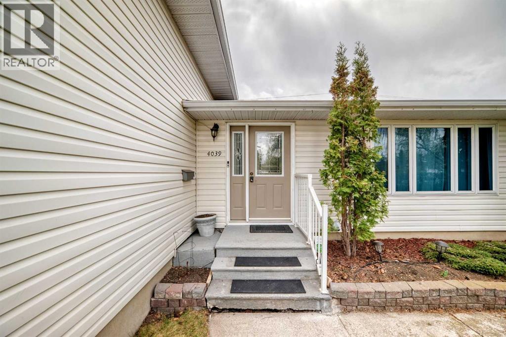 4039 5 Avenue SW, Calgary, Alberta  T3C 0C2 - Photo 2 - A2309500