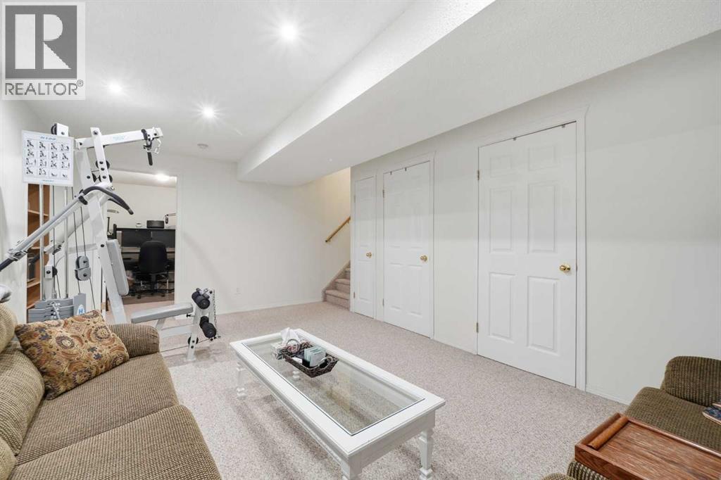 68 Bridleridge Gardens SW, Calgary, Alberta  T2Y 4C9 - Photo 24 - A2306132
