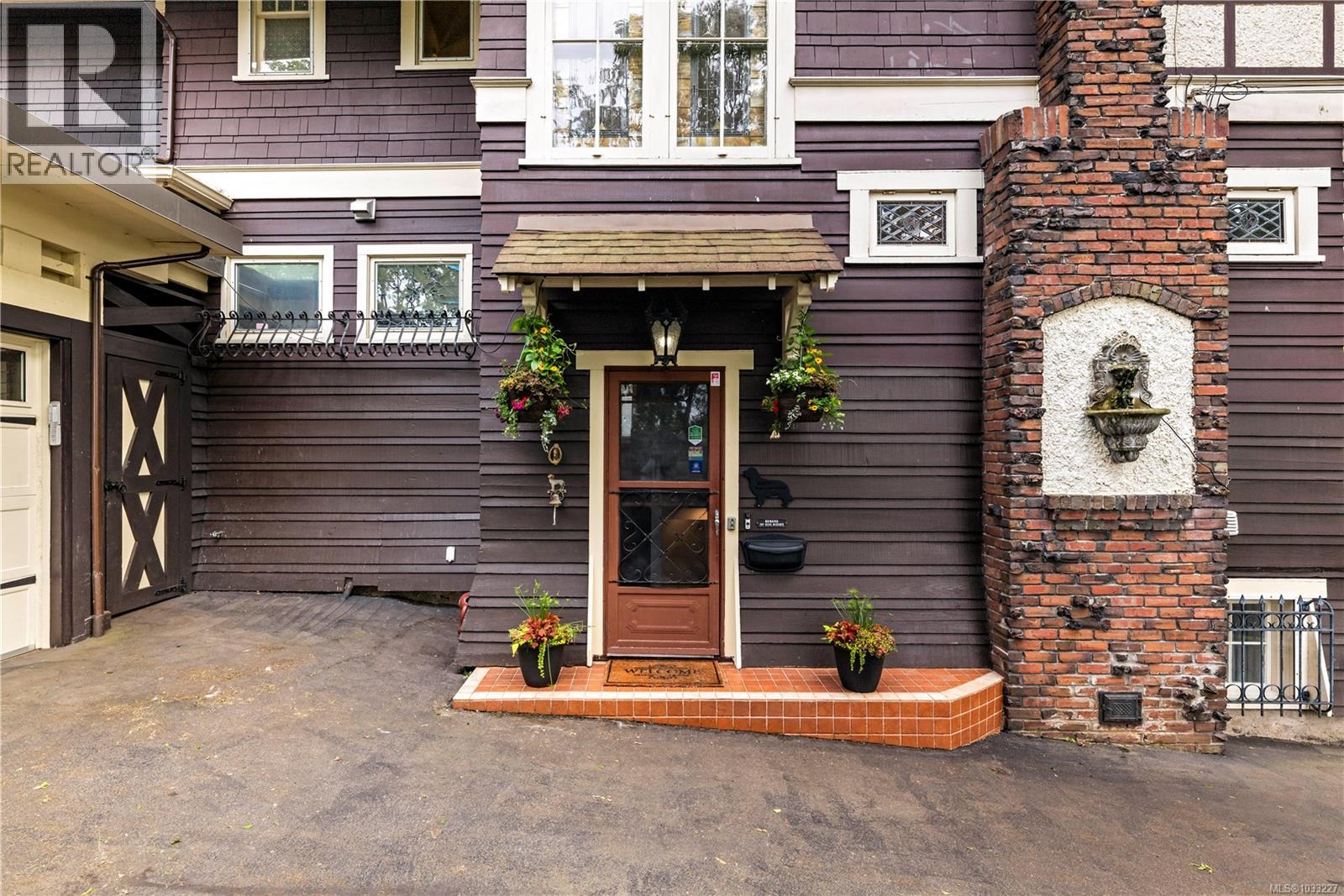 1069 Joan Cres, Victoria, British Columbia  V8S 3L3 - Photo 43 - 1033227