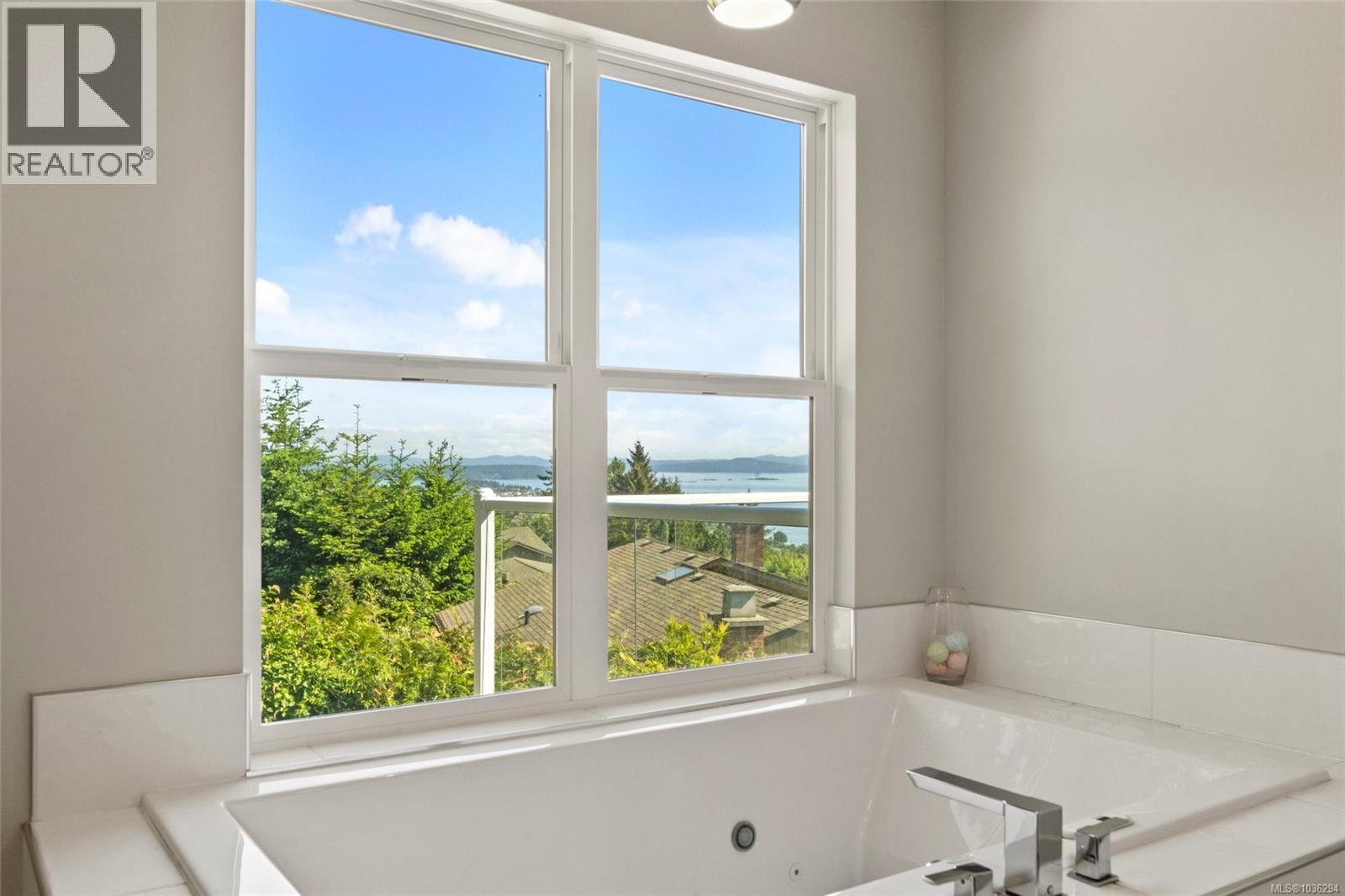 8750 Pender Park Dr, North Saanich, British Columbia  V8L 3Z5 - Photo 21 - 1036294