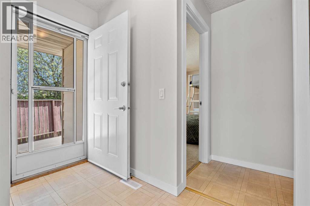 232 Ranchview Place NW, Calgary, Alberta  T3G 1R7 - Photo 4 - A2310193