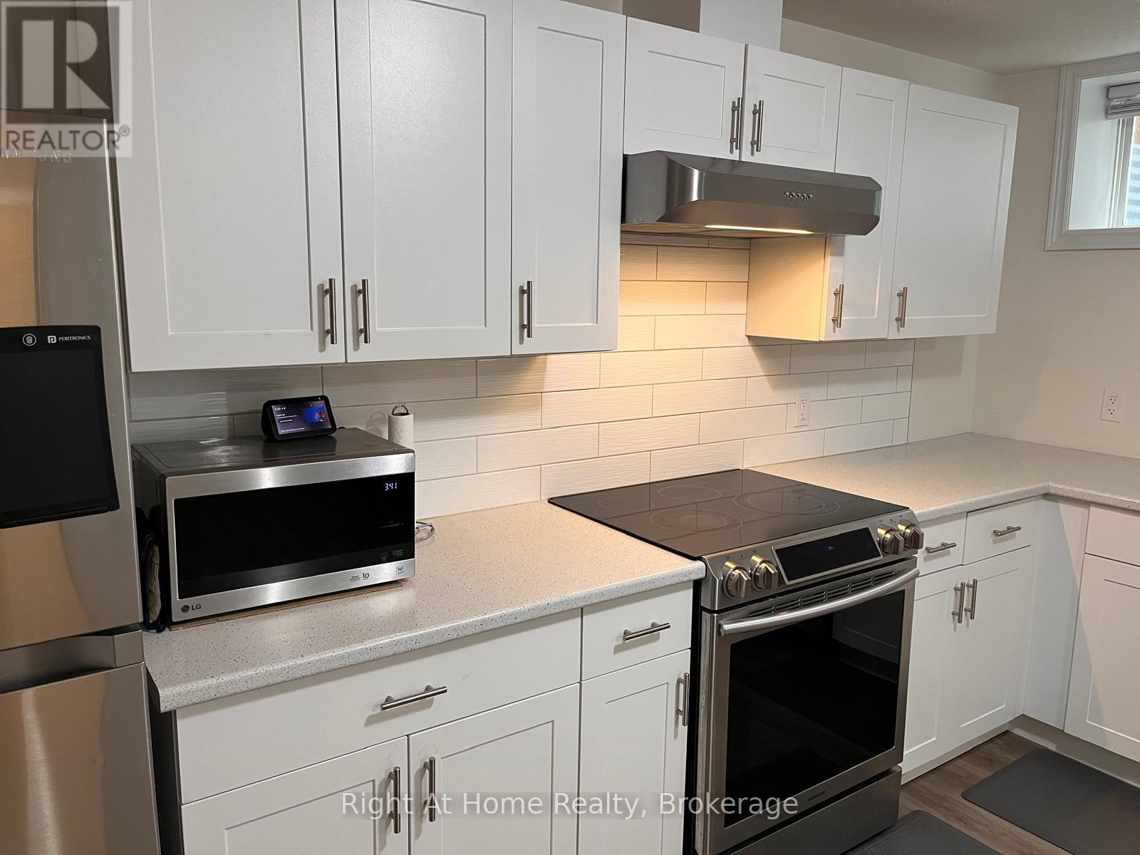 222 Ladyslipper Drive, Waterloo, Ontario  N2V 0E2 - Photo 4 - X13141358