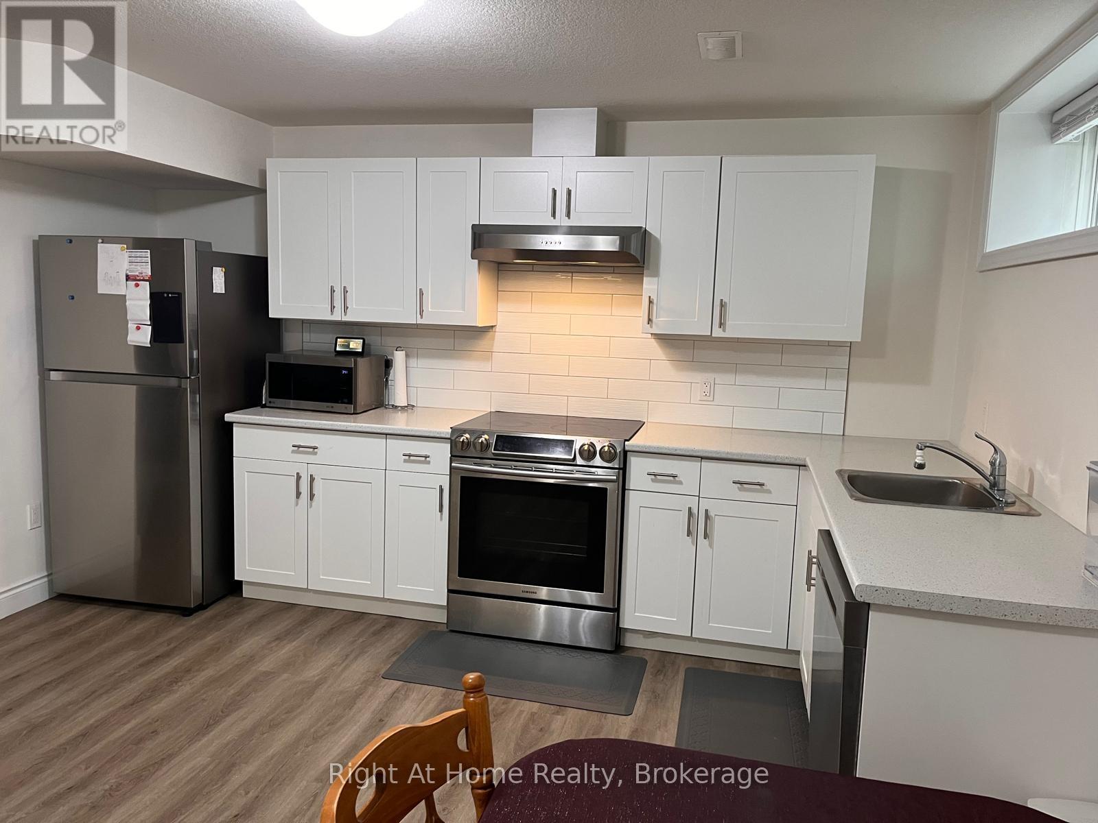 222 Ladyslipper Drive, Waterloo, Ontario  N2V 0E2 - Photo 5 - X13141358