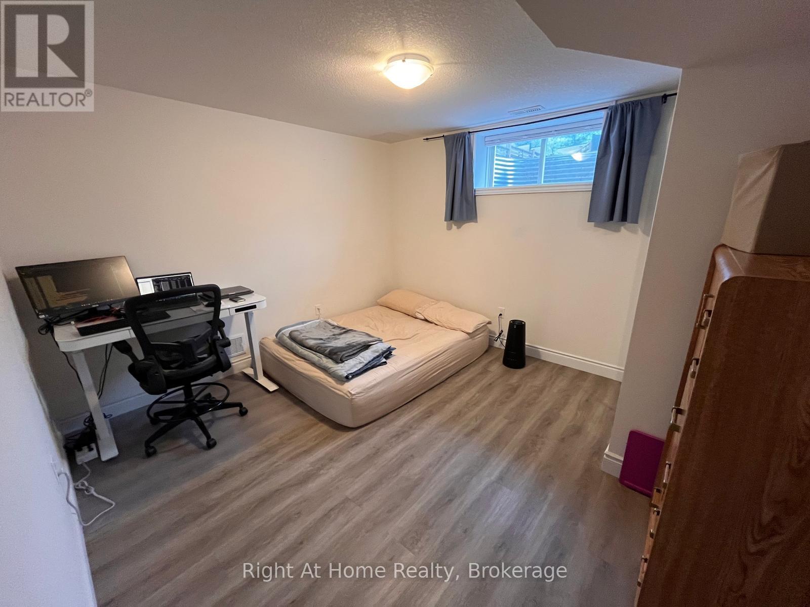 222 Ladyslipper Drive, Waterloo, Ontario  N2V 0E2 - Photo 9 - X13141358