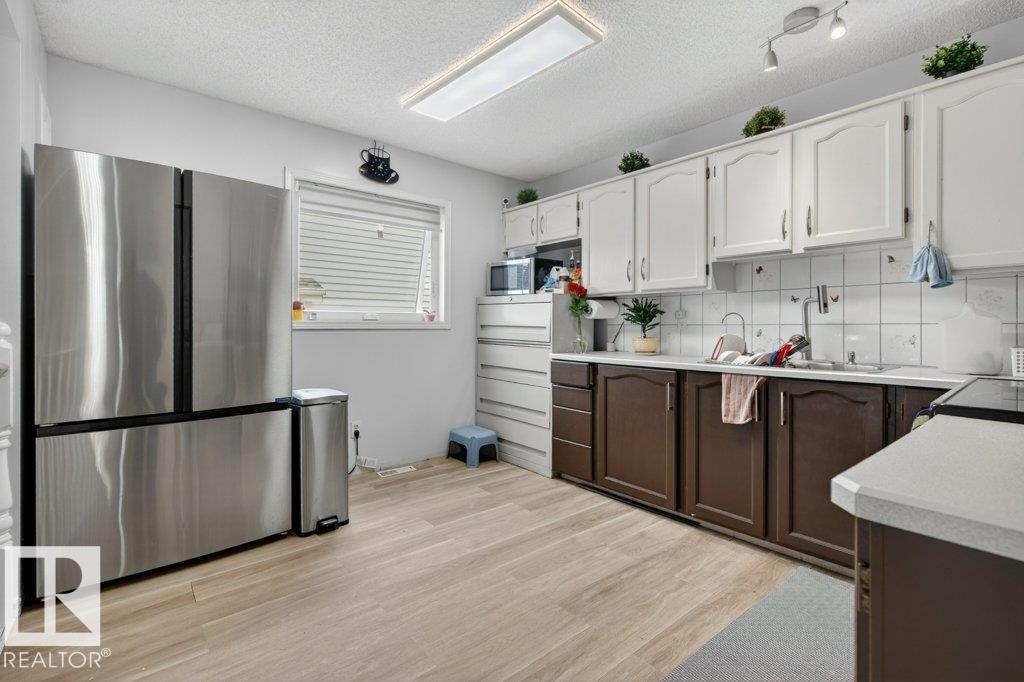 157 Kiniski Cr Nw, Edmonton, Alberta  T6L 5E2 - Photo 8 - E4488499