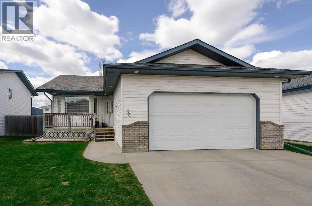 34 Lund Close, Red Deer, Alberta  T4N 1V1 - Photo 2 - A2307091