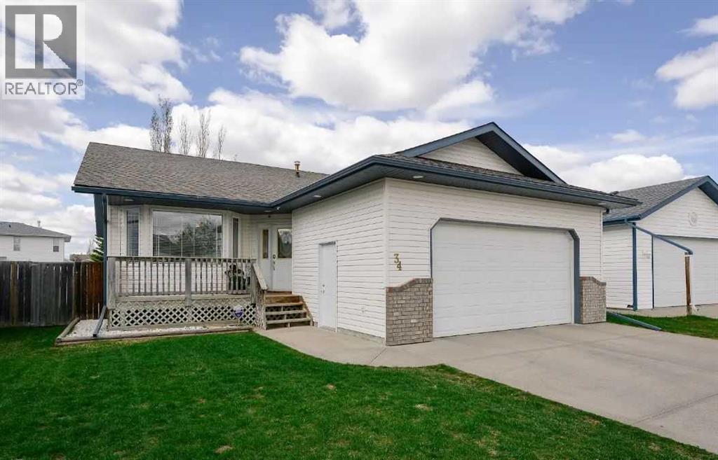 34 Lund Close, Red Deer, Alberta  T4N 1V1 - Photo 1 - A2307091