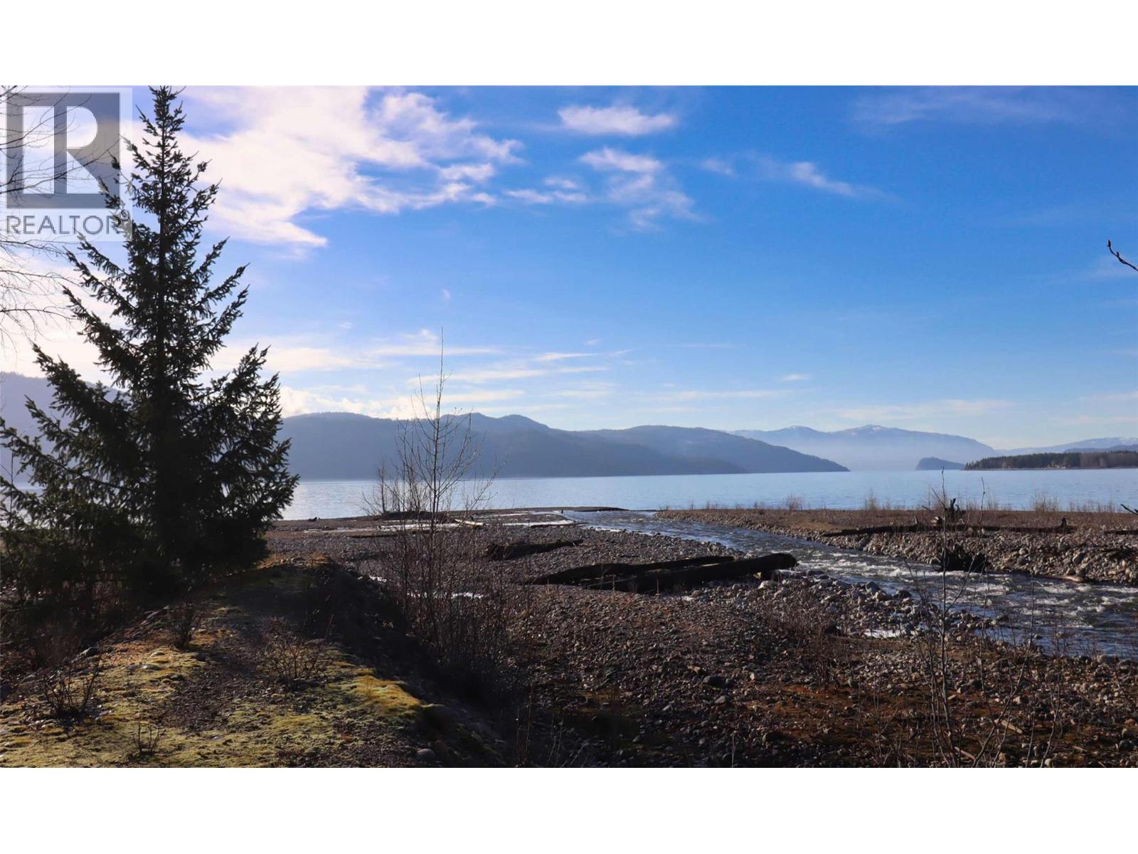 6884 Squilax-Anglemont Road, Magna Bay, British Columbia  V0E 1M7 - Photo 41 - 10373549