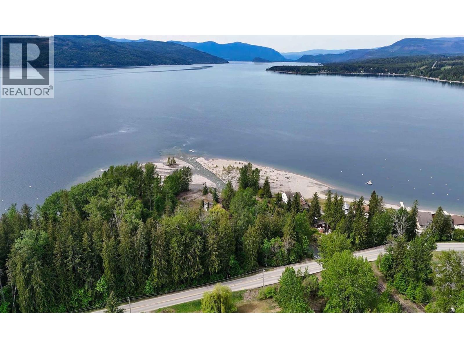 6884 Squilax-Anglemont Road, Magna Bay, British Columbia  V0E 1M7 - Photo 9 - 10373549