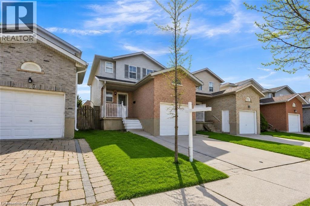 425 Erinbrook Drive, Kitchener, Ontario  N2E 3S4 - Photo 2 - 40831083