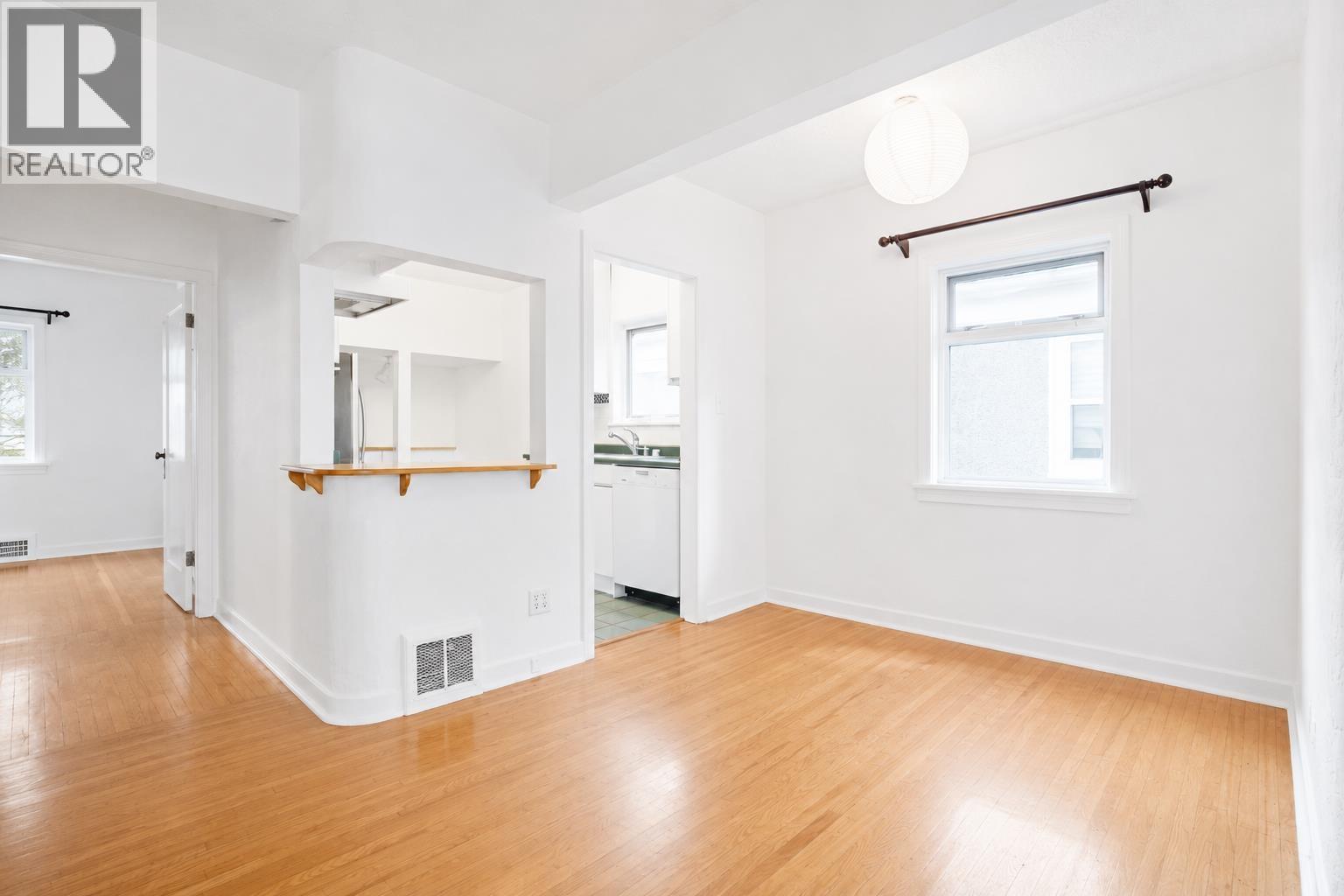 2305 W 3rd Avenue, Vancouver, British Columbia  V6K 1L6 - Photo 7 - R3067479