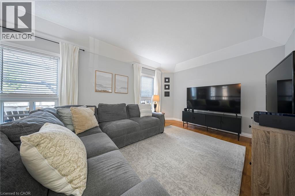 18 Mountain Mint Crescent, Kitchener, Ontario  N2E 3R4 - Photo 10 - 40829625