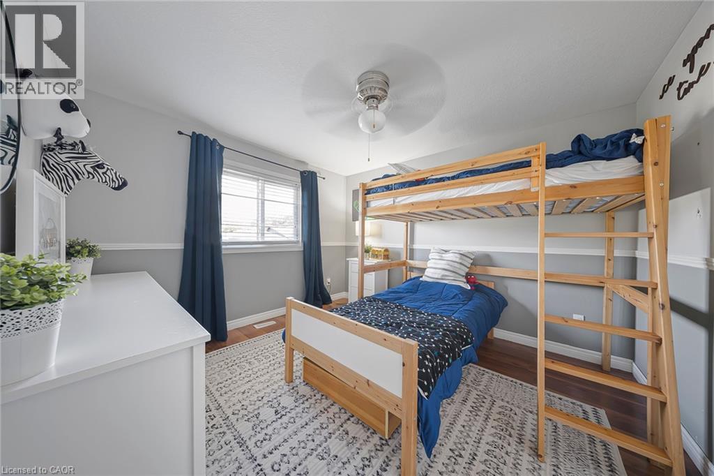 18 Mountain Mint Crescent, Kitchener, Ontario  N2E 3R4 - Photo 17 - 40829625