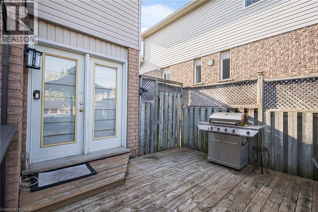 18 Mountain Mint Crescent, Kitchener, Ontario  N2E 3R4 - Photo 30 - 40829625