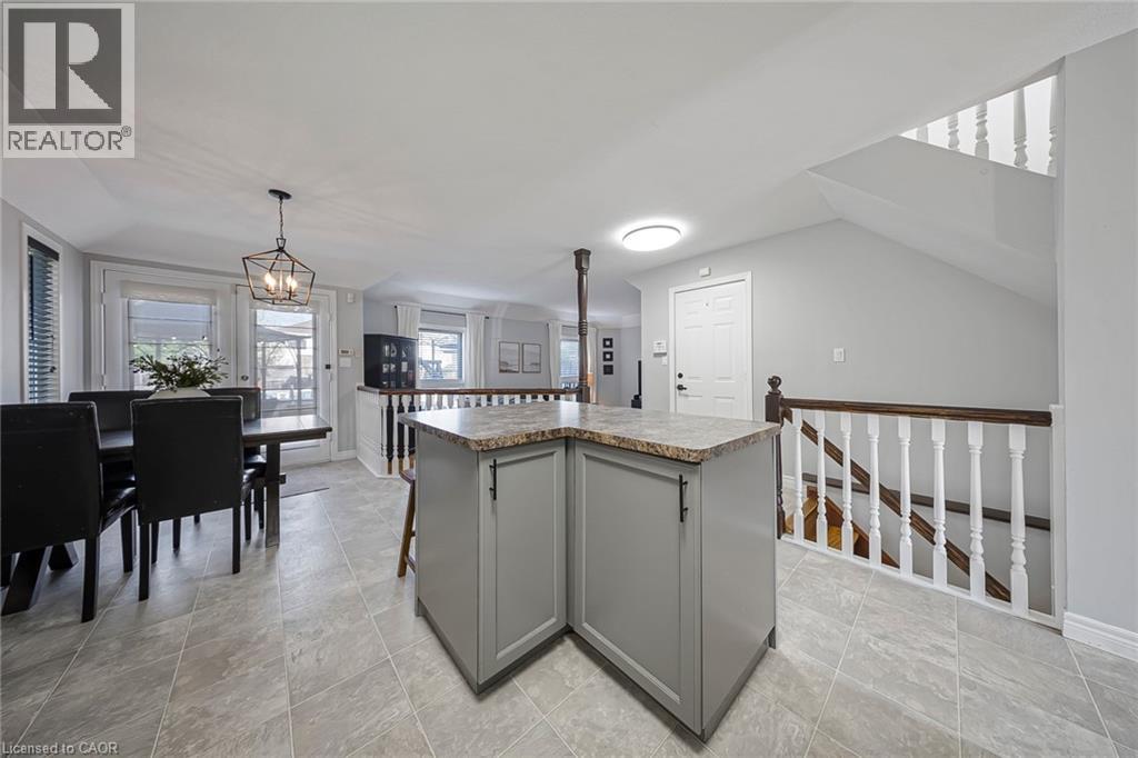 18 Mountain Mint Crescent, Kitchener, Ontario  N2E 3R4 - Photo 6 - 40829625