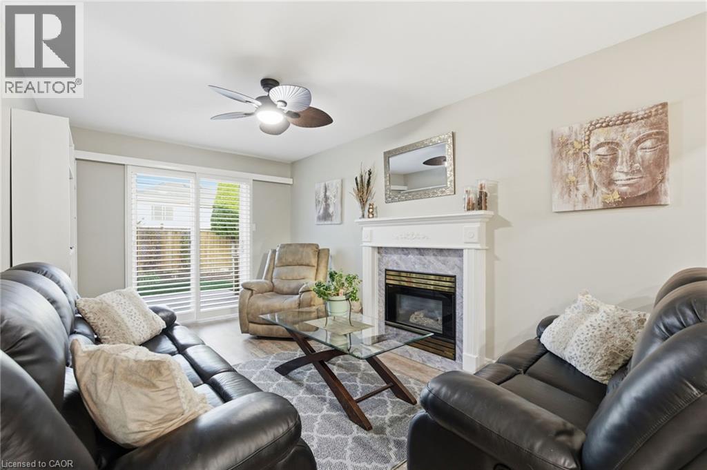 13 Colonial Crescent, Grimsby, Ontario  L3M 5H2 - Photo 11 - 40799754
